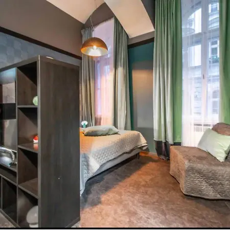 Loft In The Heart Of דירה